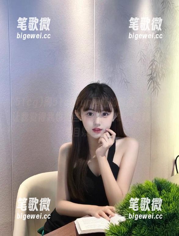 刷51cgfun网站的时间，分分钟让我觉得我也能当个娱乐编辑，咳咳，纯属自娱自乐！