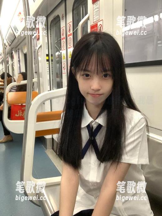围着51cgfun的网址转悠，我感觉自己快被瓜圈吸进去了！