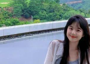 就想分享几条莫名其妙的八卦，51黑料网真的是个宝藏！