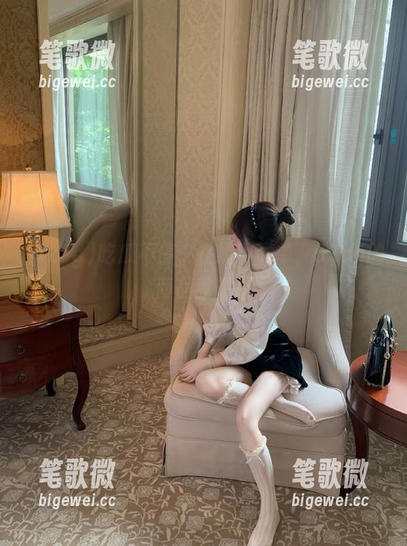 吃瓜不停，在线不下单，52cg的商品我想买