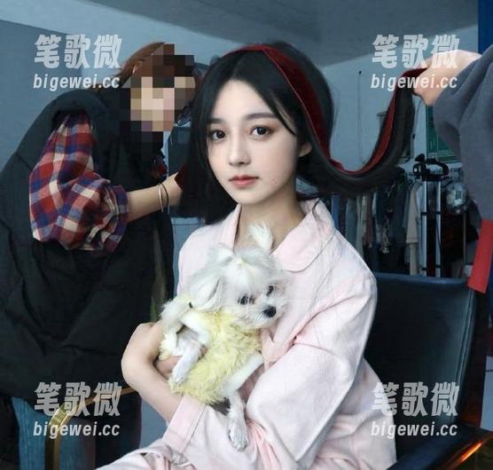 91黑料 91黑料苹果版给我个习惯:每天起床就逛黑料社区,真没想到这竟然成了我的晨间仪式!