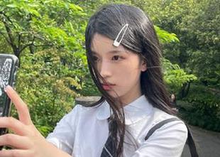 在zztthl.ccm网址里探寻，暗流涌动，瓜里藏着那一点神秘。