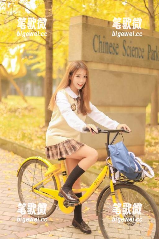 今日吃瓜在线直播：大瓜来袭，一起在线咀嚼！