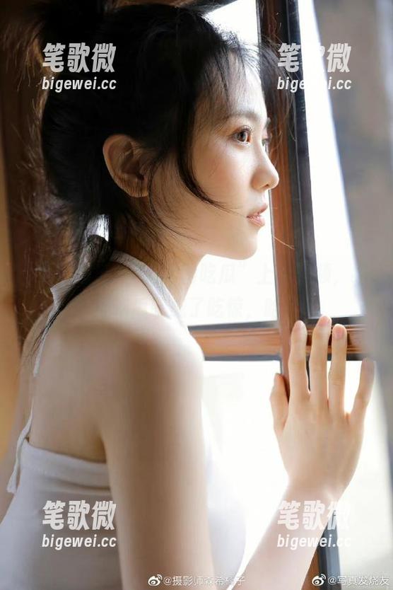 在“全网吃瓜”上看视频，结果吃瓜吃成了吃惊，哈哈