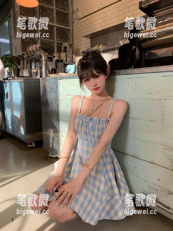 每次在“全网吃瓜”翻到神评，心里默念“这必须收藏”！