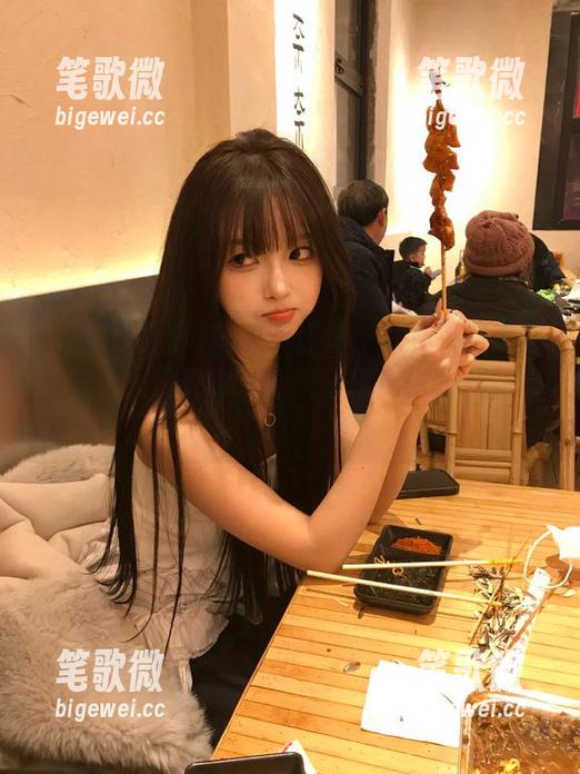 吃瓜不打烊 吃瓜不打烊:八卦人间不醉不归,入口在哪儿?快来填饱你的八卦心!