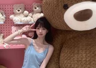 吃瓜不打烊95176.app官网：这瓜真多，胃里又装不下；太难了！