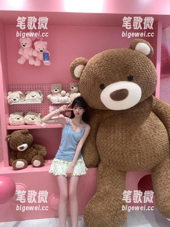 吃瓜不打烊95176.app官网：这瓜真多，胃里又装不下；太难了！