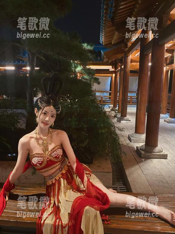 吃瓜网 在吃瓜网,有探花的非官方线路,你敢点进去吗?