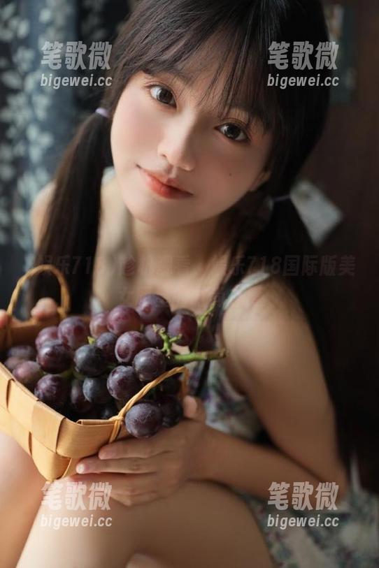 趁机观看，娱乐718国际版美女明星的时尚态度