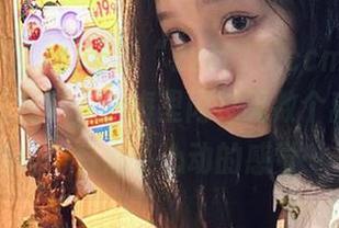看了“zztt10.ccm黑料不打样”的视频，脑海里闪过无数个离谱的可能性，有点小心动的感觉……