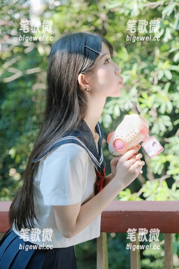 登录黑料不打烊，一边吃瓜一边感受假期的神奇。