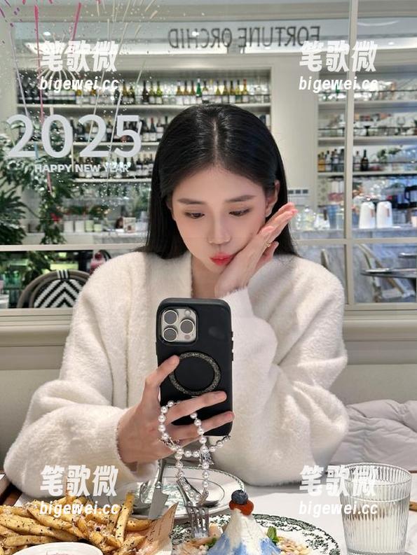 登录黑料吃瓜，心里想着吃个瓜结果被卷入了八卦的漩涡！