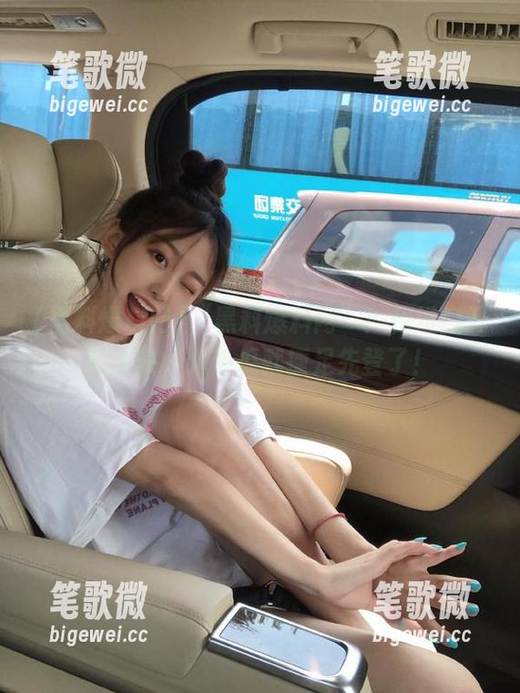 “黑料爆料网”：传送门开的太快，八卦瓜就捷足先登了！