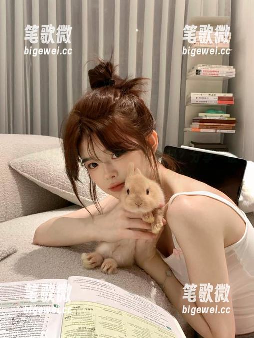 黑料社在线，下载吗？分享一波欢乐，人与瓜的关系！
