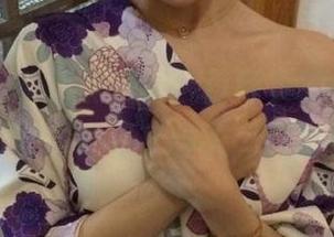 看到黑料网今日网页的内容，我觉得好像在看某种人间百态剧！