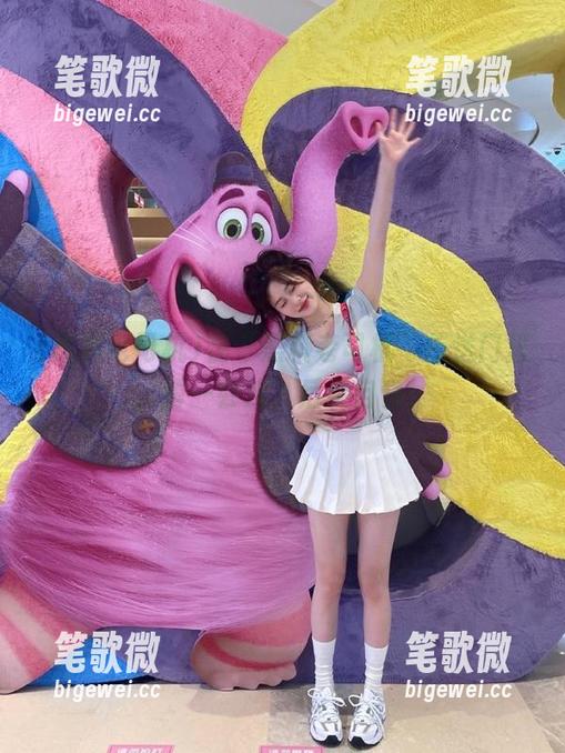 黑料老司机 在“黑料老司机”传送门里,蹲一会儿,后果自负!